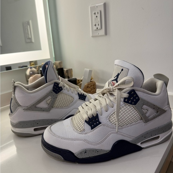 Nike Jordan 4 Retro Midnight Navy